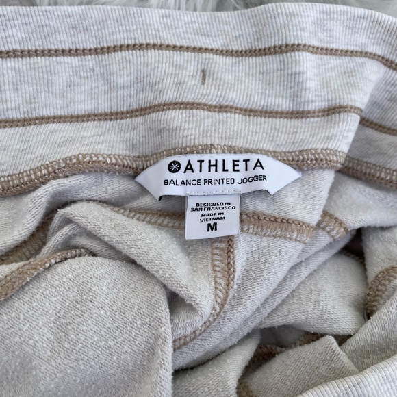 Athleta - Balance printed jogger - Size medium - tan camouflage - Picture 7 of 14